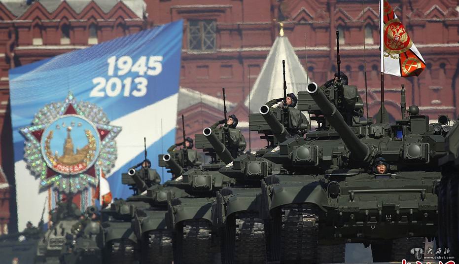俄罗斯举行阅兵式纪念卫国战争胜利68周年