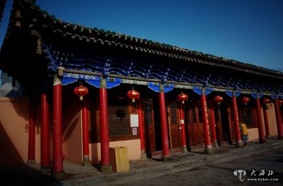 北庭高台寺千佛洞风光