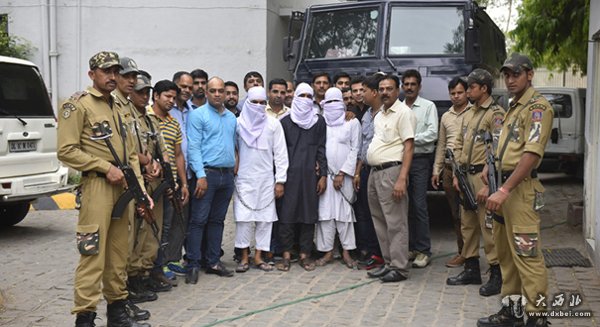 印度德里警方展开突袭 逮捕12名恐怖分子
