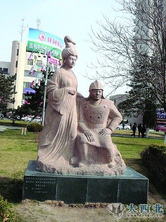 弘化公主塑像