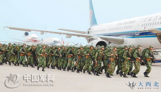 资料图：中国航空兵进行急投送演练