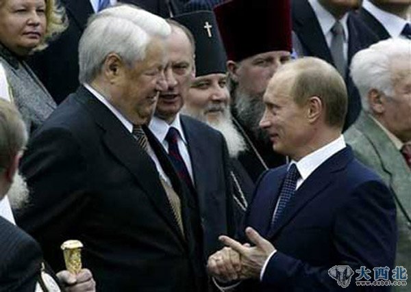俄罗斯首任总统叶利钦诞辰81周年:他终结了苏联