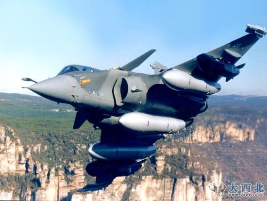 资料图：法国达索公司生产的阵风战斗机。