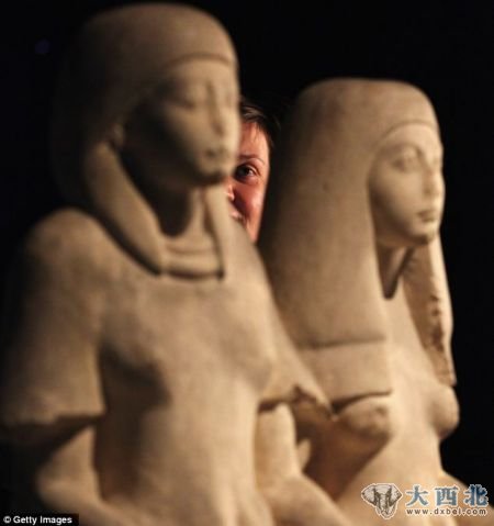 苏格兰国家博物馆负责人说：“公众一直对埃及都很感兴趣，不管是儿童对木乃伊更恐怖的一面感兴趣，还是成年人希望一睹木乃伊美丽装饰品的芳容。”