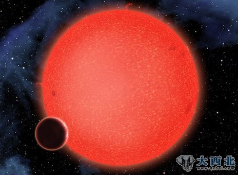 艺术示意图:系外行星GJ 1214b正围绕一颗红矮星运行 艺术示意图:系外行星GJ 1214b正围绕一颗红矮星运行