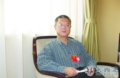 邹建平。 邹建平。