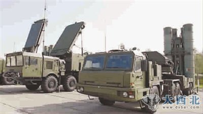 资料图:俄军在S-500反导系统服役前,S-400系统仍是俄军防空反导的主力装备。