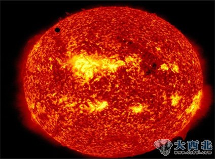 NASA公布太空实拍金星凌日高清图