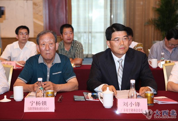 广东省甘肃商会会长刘小锋发言。 贾笑云 摄