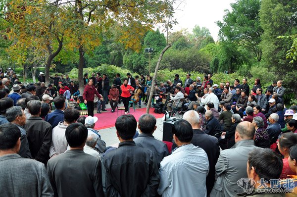 兰州虚拟养老院国庆节组织百名老人金城一日游