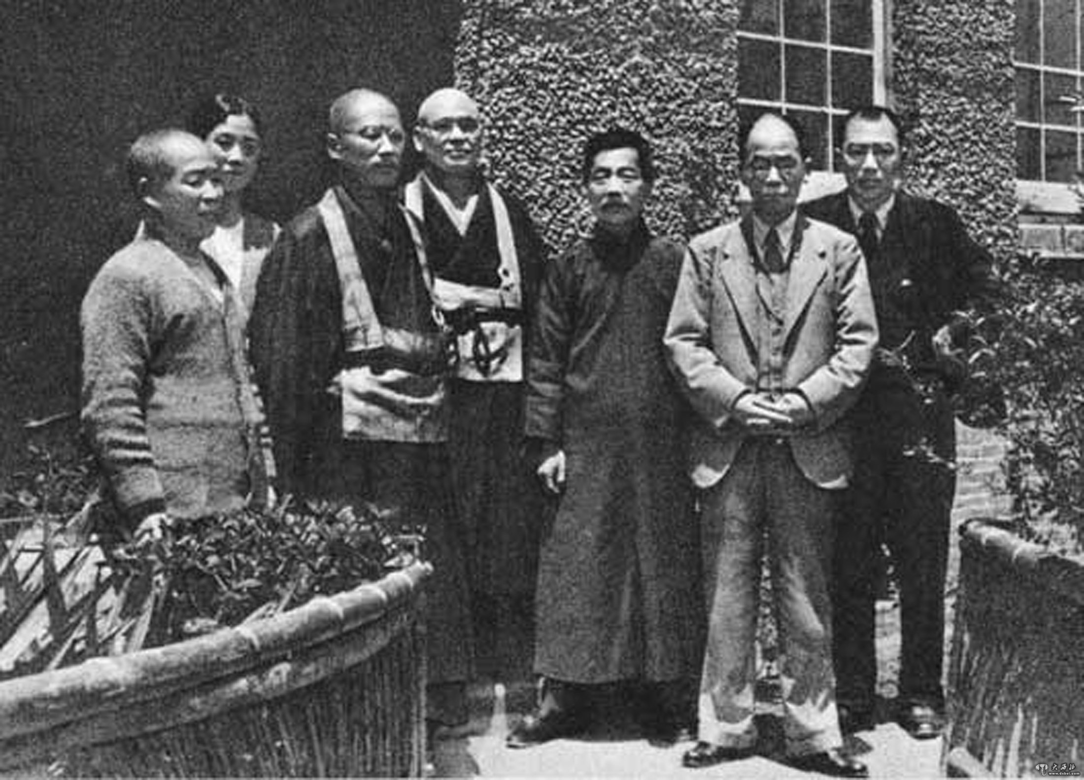 鲁迅与日本铃木大拙等的合影（1934年5月10日摄于上海内山完造公寓）