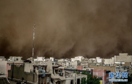 罕见沙尘暴袭击德黑兰 四人死亡
