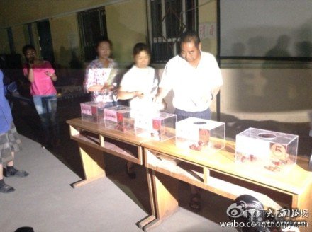 精河农民用微电影讲述身边事 村民用红枣投票选喜爱的节目 精河农民用微电影讲述身边事 村民用红枣投票选喜爱的节目