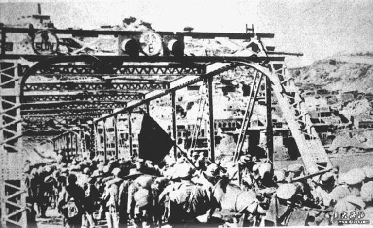1949年8月26日，人民解放军胜利通过中山桥，打开了进军河西、新疆的大门，加速了西北全境的解放