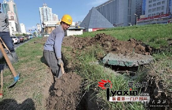 南门地下街商户陆续搬迁 约四成商户自行找到新店址 南门地下街商户陆续搬迁 约四成商户自行找到新店址