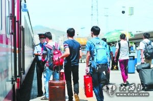 暑运落幕 兰铁局发送旅客824万人次