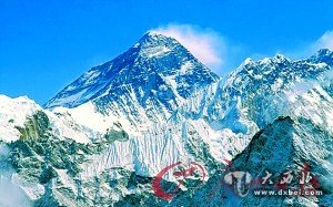 尼泊尔考虑谢绝“老幼病残”人群攀登珠峰(图)