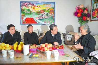 中共中央政治局委员、中组部部长赵乐际在舟曲县调研