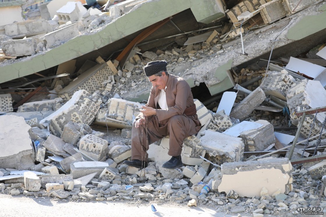 两伊边境强震造成至少454人死亡
